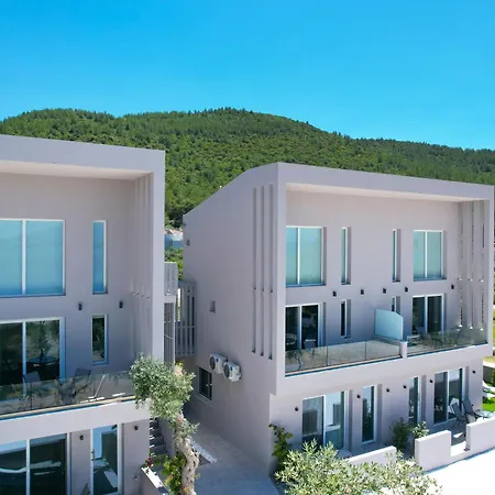 Sunset Apart-hotel 4*