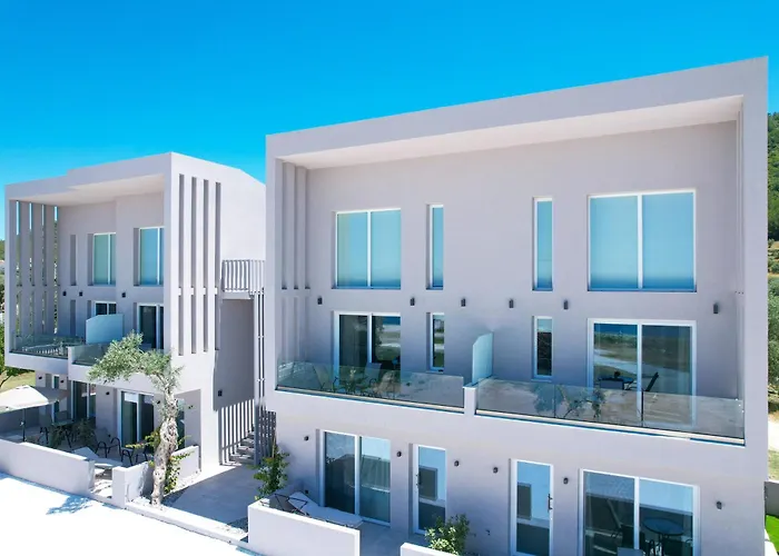 Sunset Aparthotel 4*